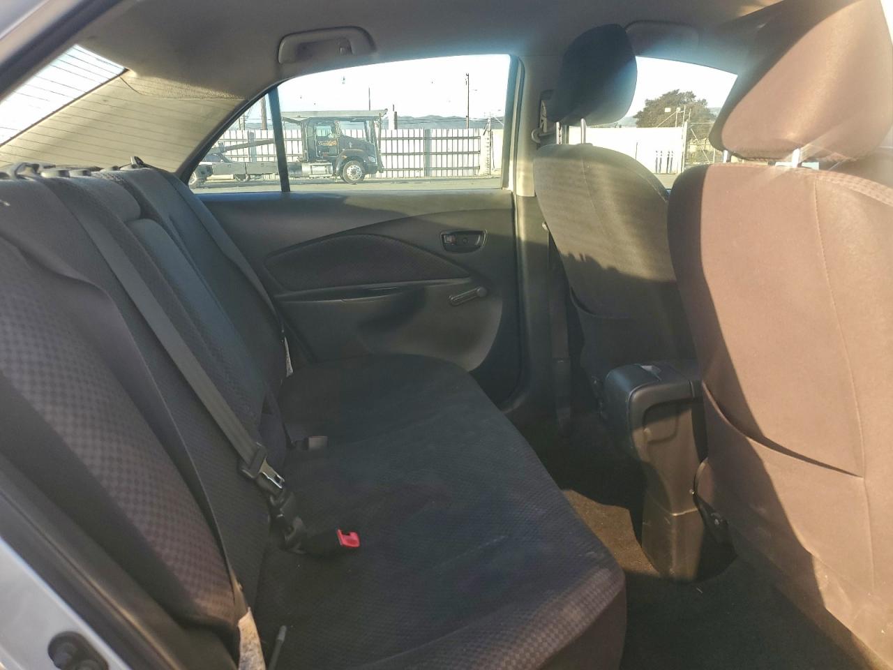 2007 TOYOTA YARIS photo 10
