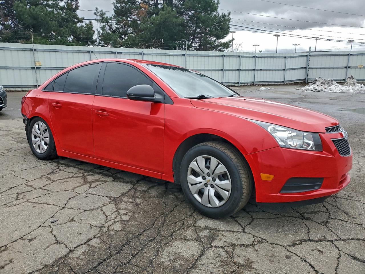 2014 CHEVROLET CRUZE LS photo 4