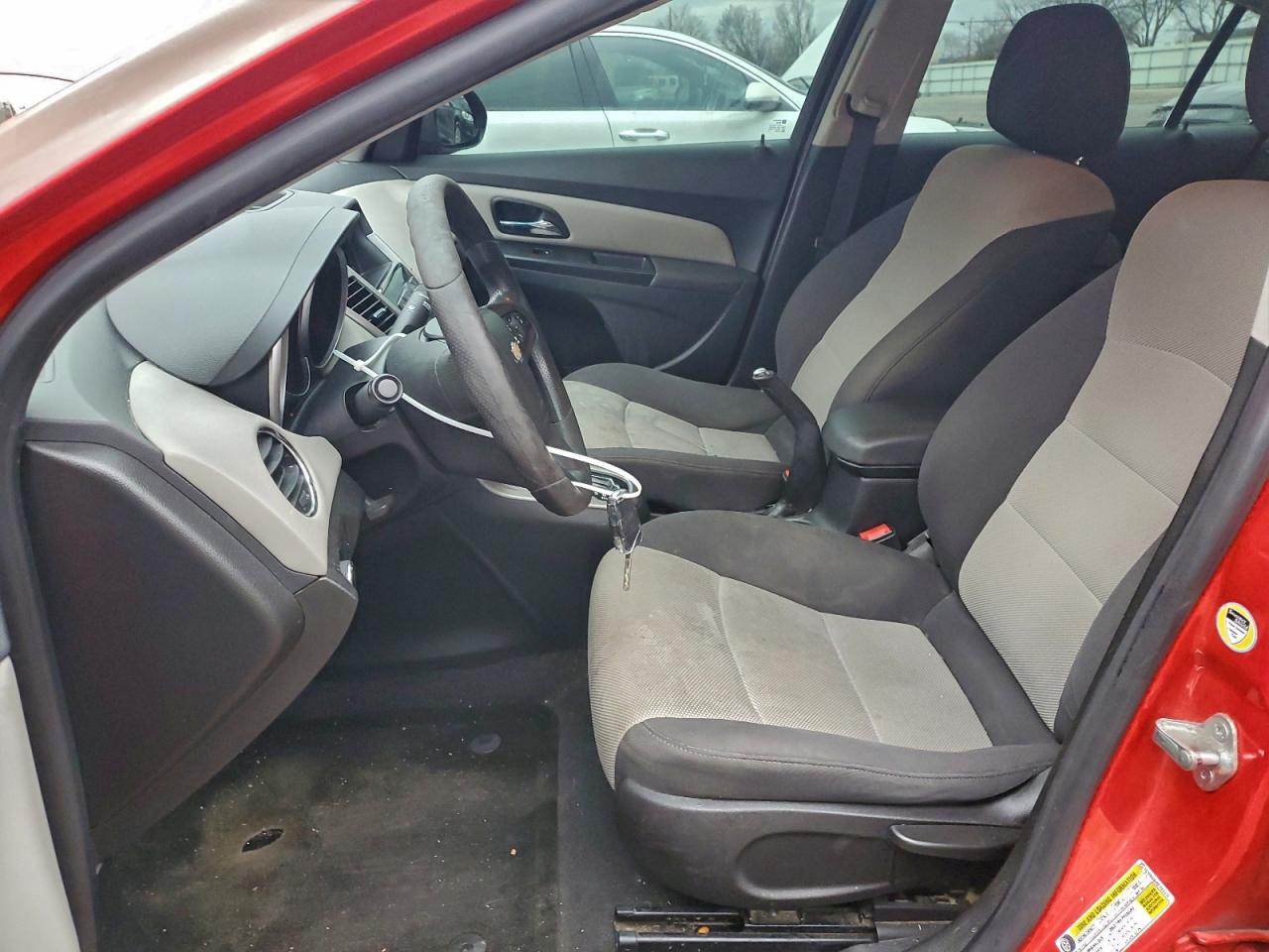 2014 CHEVROLET CRUZE LS photo 7