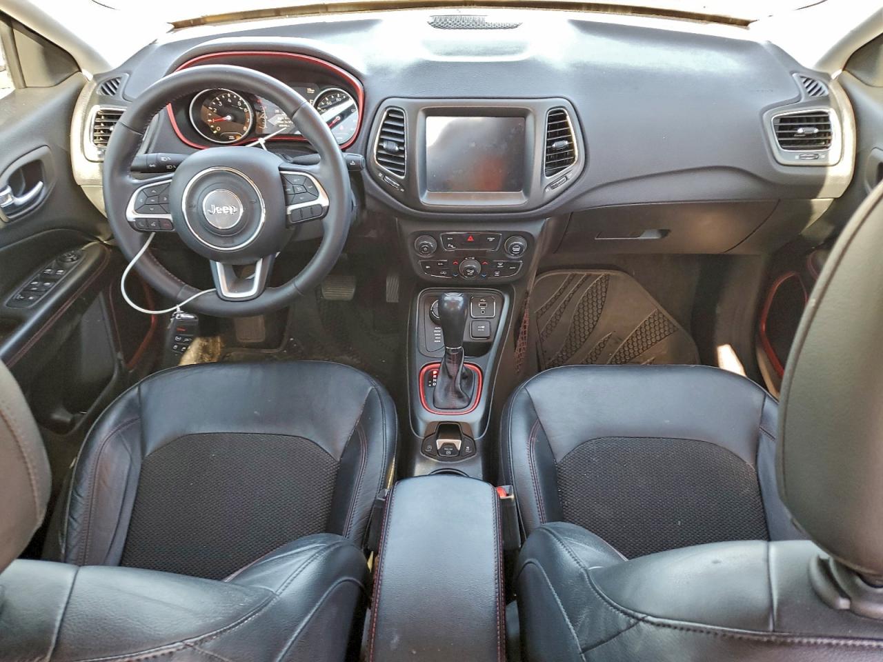 2017 JEEP COMPASS TRAILHAWK photo 8