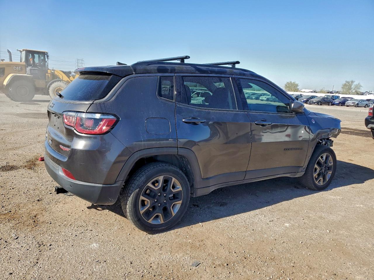 2017 JEEP COMPASS TRAILHAWK photo 3