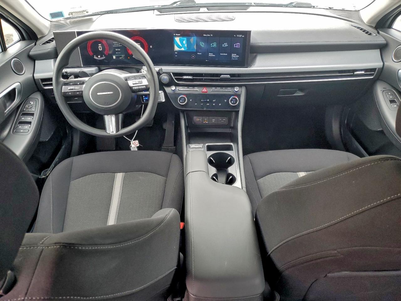 2025 HYUNDAI SONATA SEL photo 8