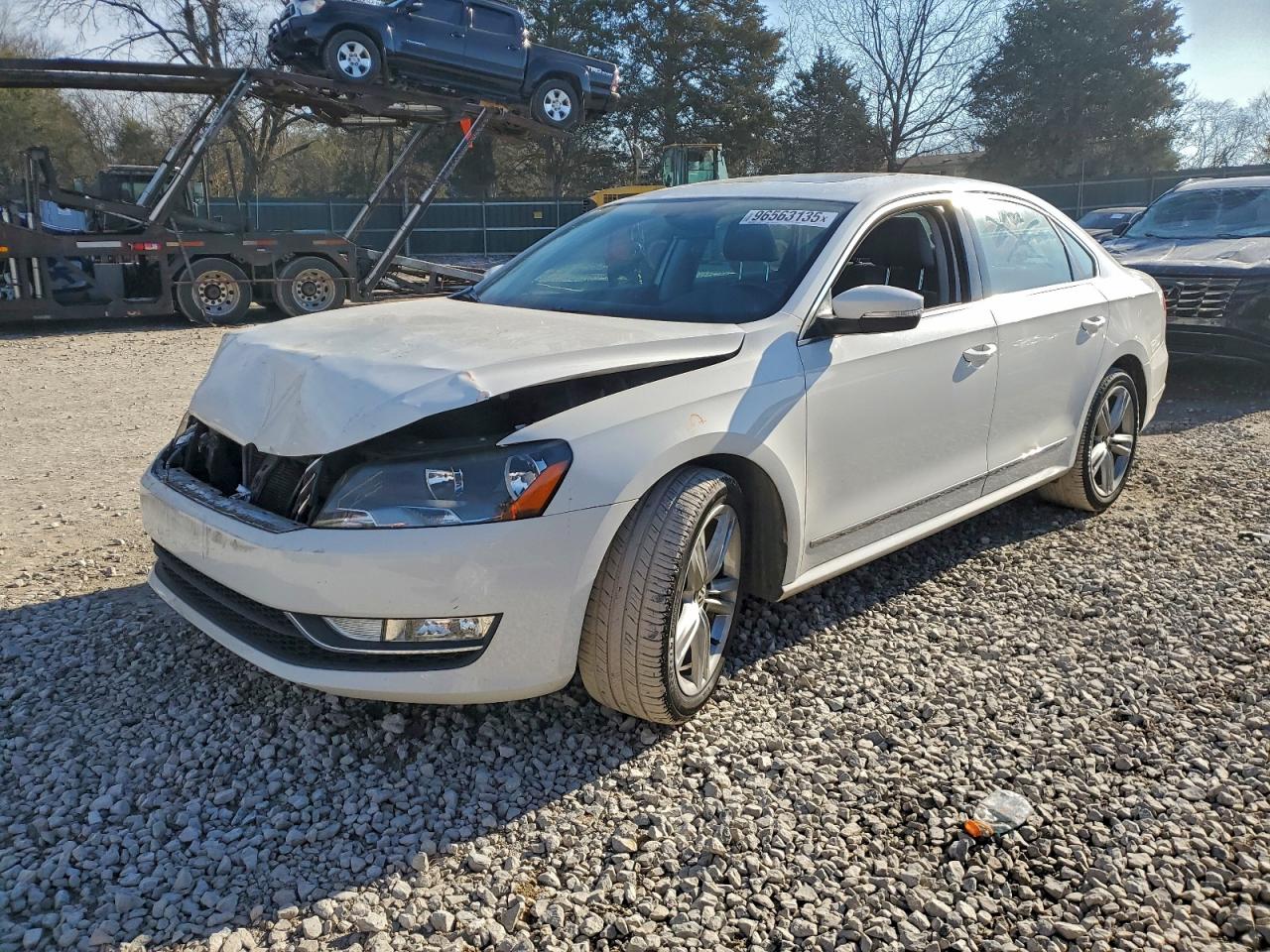 2015 VOLKSWAGEN PASSAT