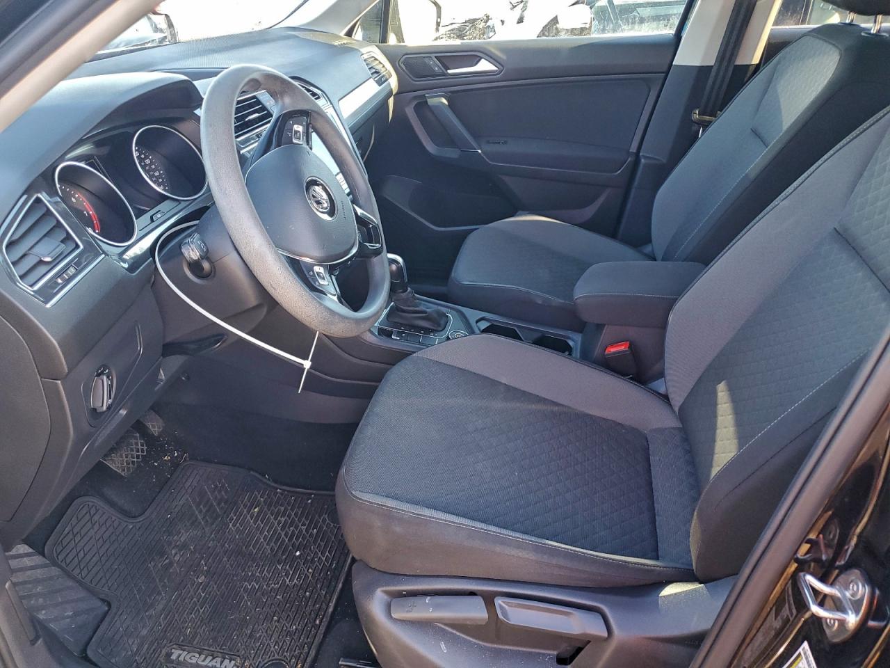 2020 VOLKSWAGEN TIGUAN S photo 7