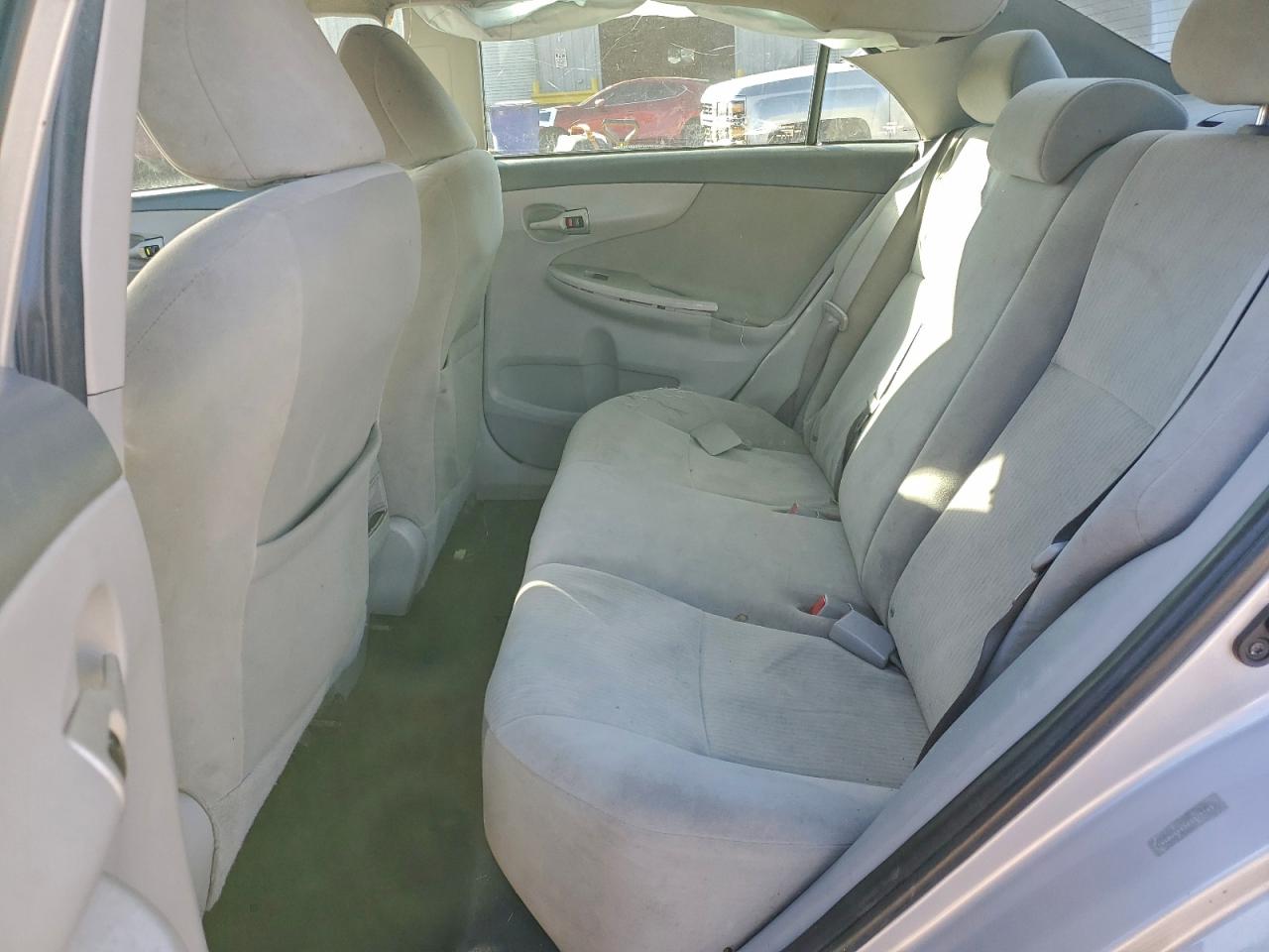 2010 TOYOTA COROLLA BASE photo 10