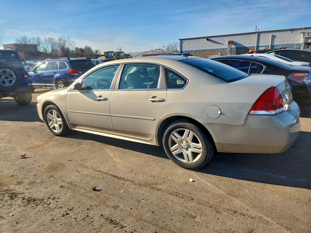 2011 CHEVROLET IMPALA LT photo 2