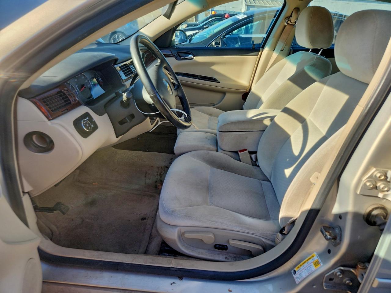 2011 CHEVROLET IMPALA LT photo 7