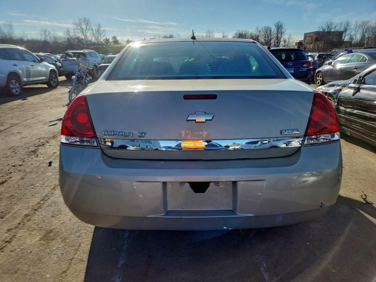 2011 CHEVROLET IMPALA LT photo 6