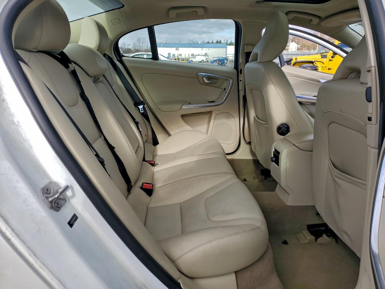 2015 VOLVO S60 PLATINUM photo 10