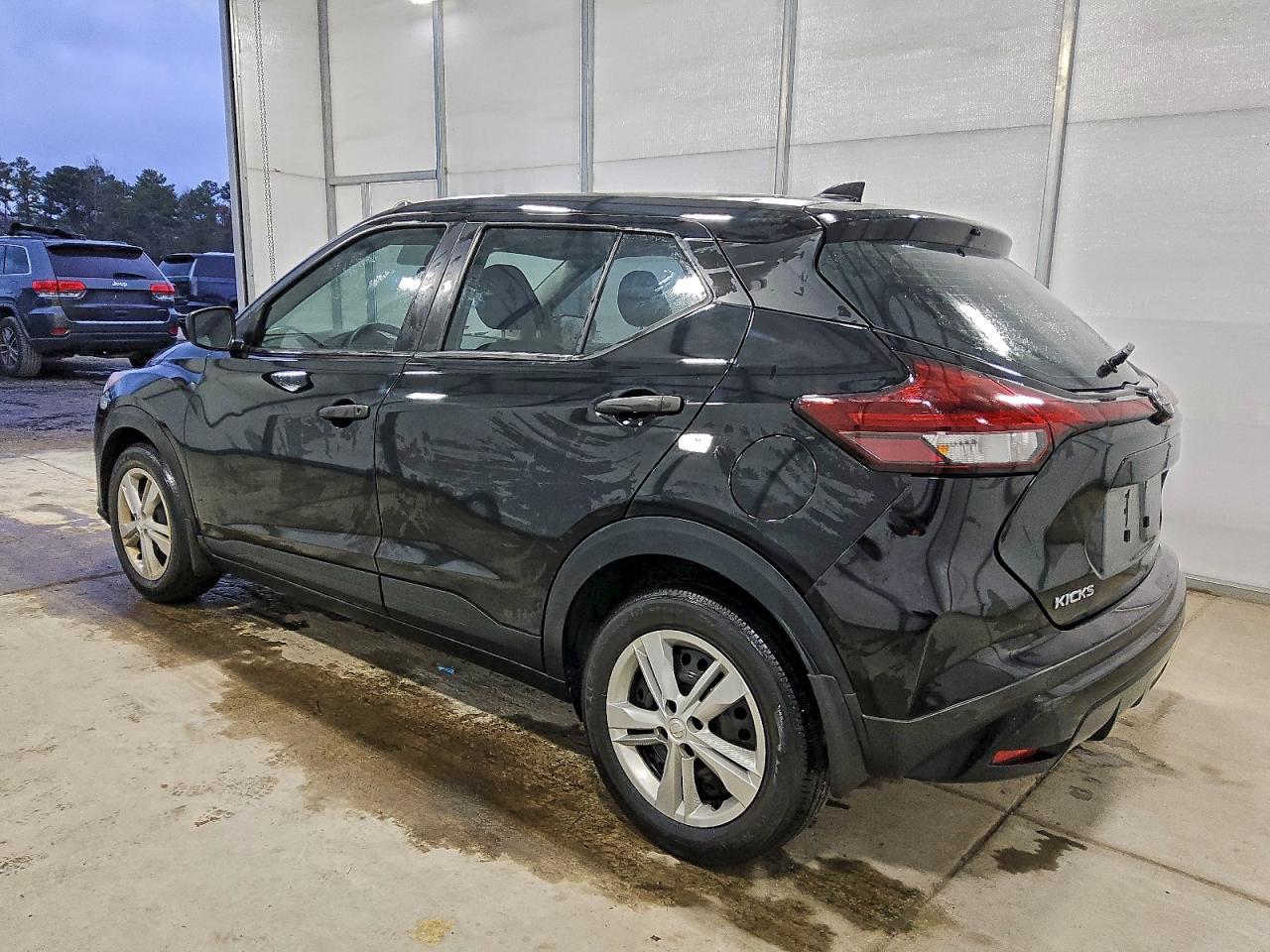 2023 NISSAN KICKS S photo 2