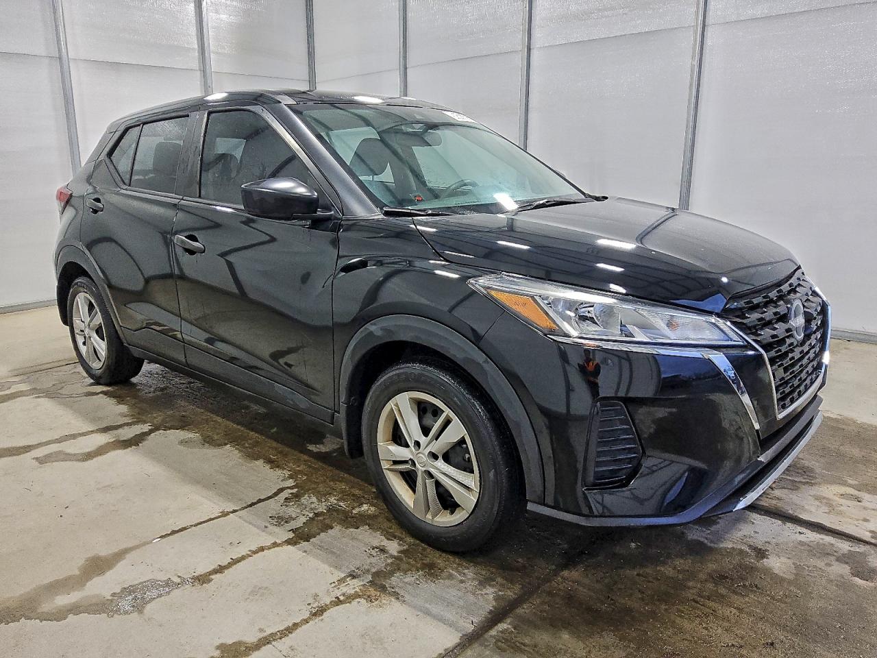 2023 NISSAN KICKS S photo 4