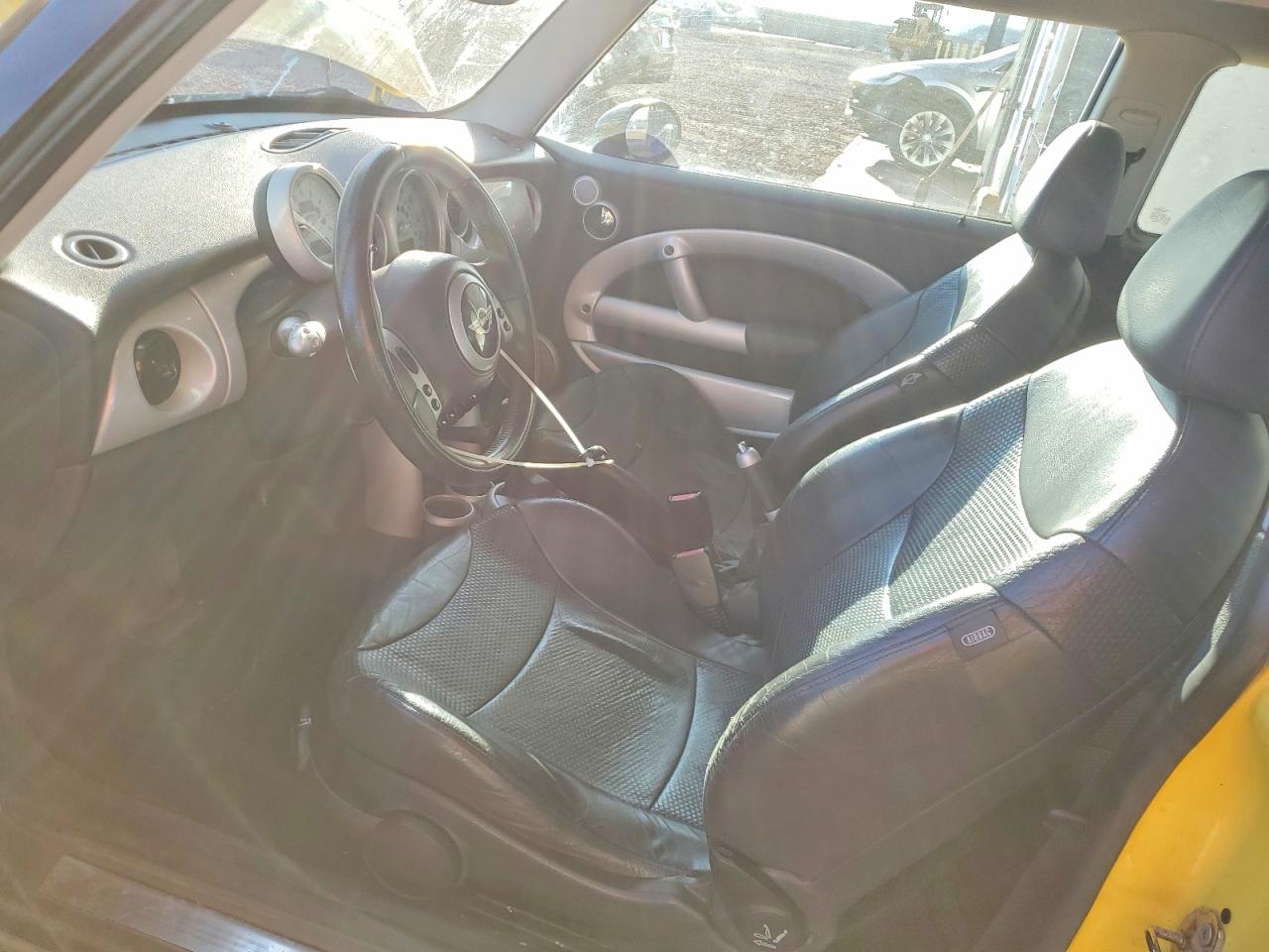 2004 MINI COOPER photo 7