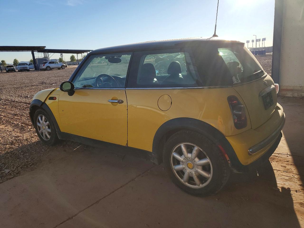 2004 MINI COOPER photo 2