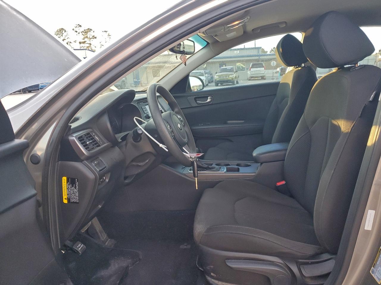 2017 KIA OPTIMA LX photo 7