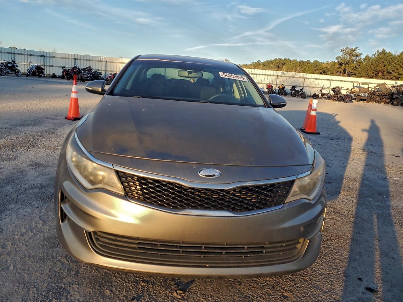 2017 KIA OPTIMA LX photo 5