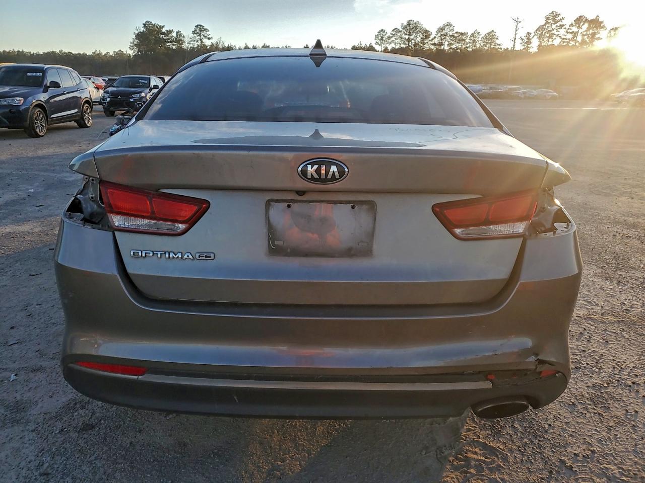 2017 KIA OPTIMA LX photo 6
