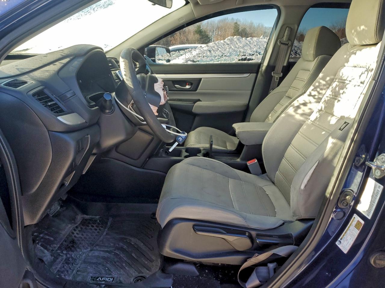 2017 HONDA CR-V LX photo 7