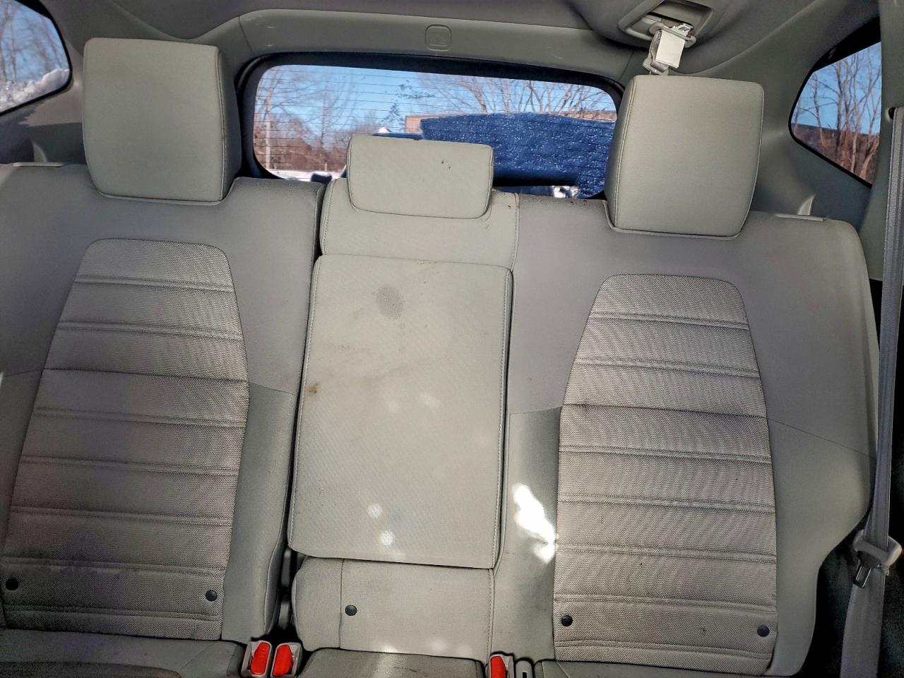 2017 HONDA CR-V LX photo 10