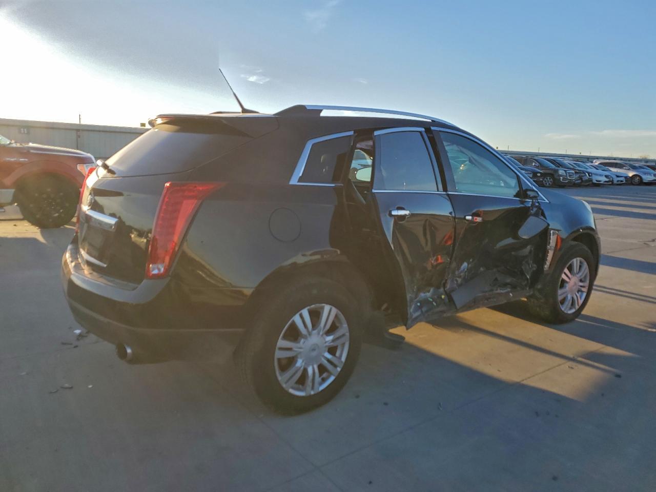 2012 CADILLAC SRX LUXURY COLLECTION photo 3