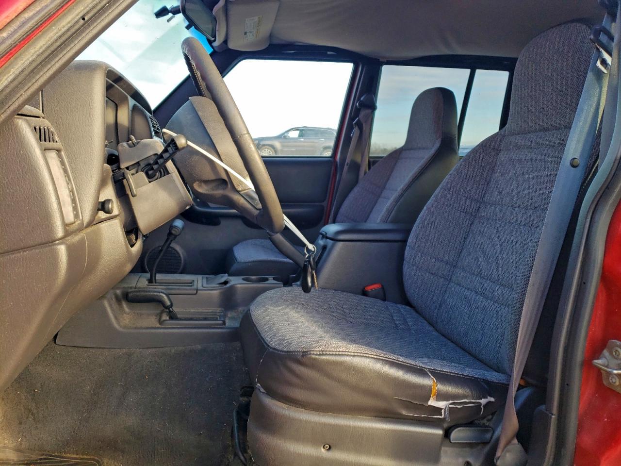 2000 JEEP CHEROKEE SPORT photo 7