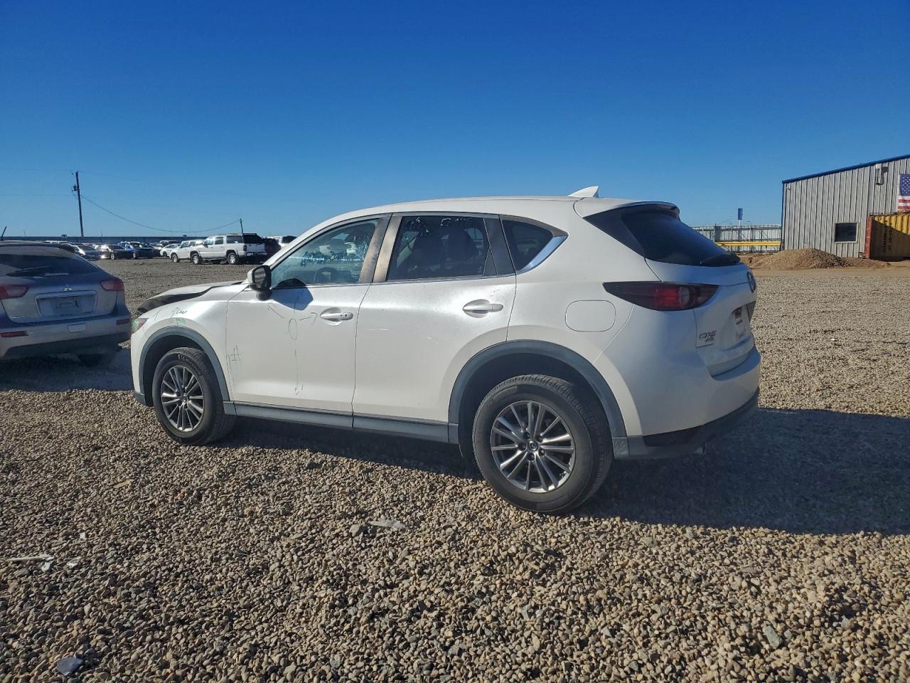 2017 MAZDA CX-5 TOURING photo 2
