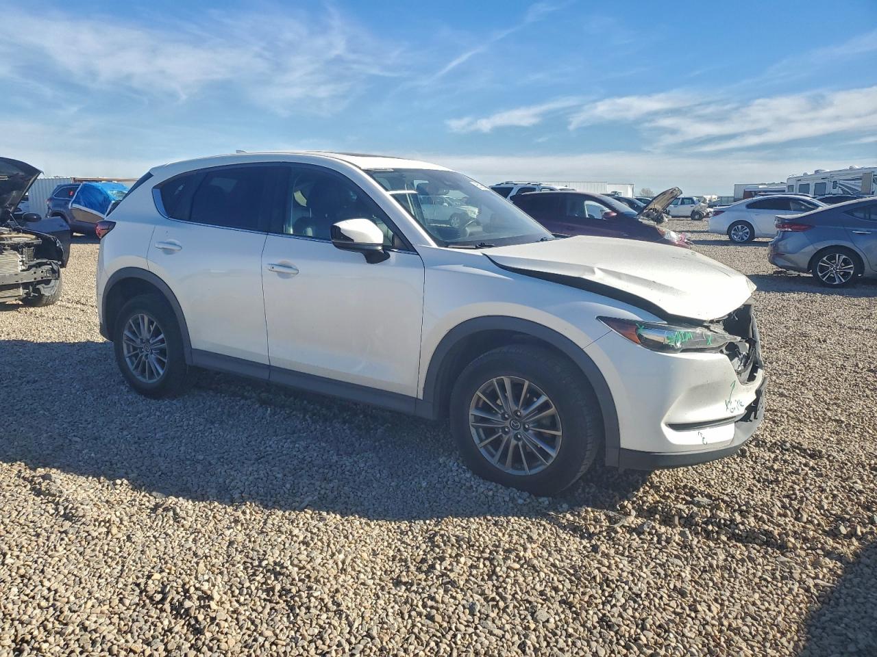 2017 MAZDA CX-5 TOURING photo 4