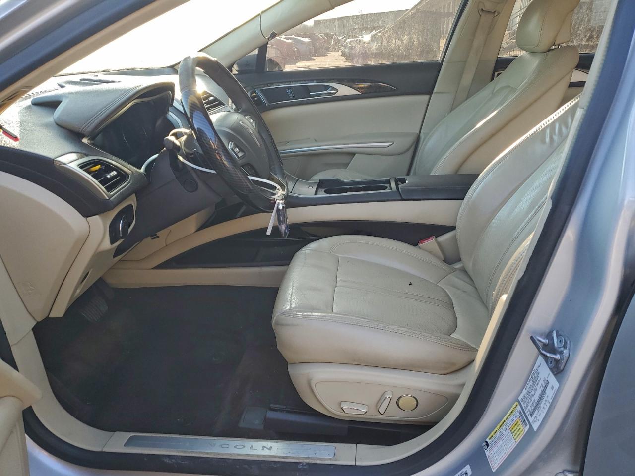 2015 LINCOLN MKZ photo 7