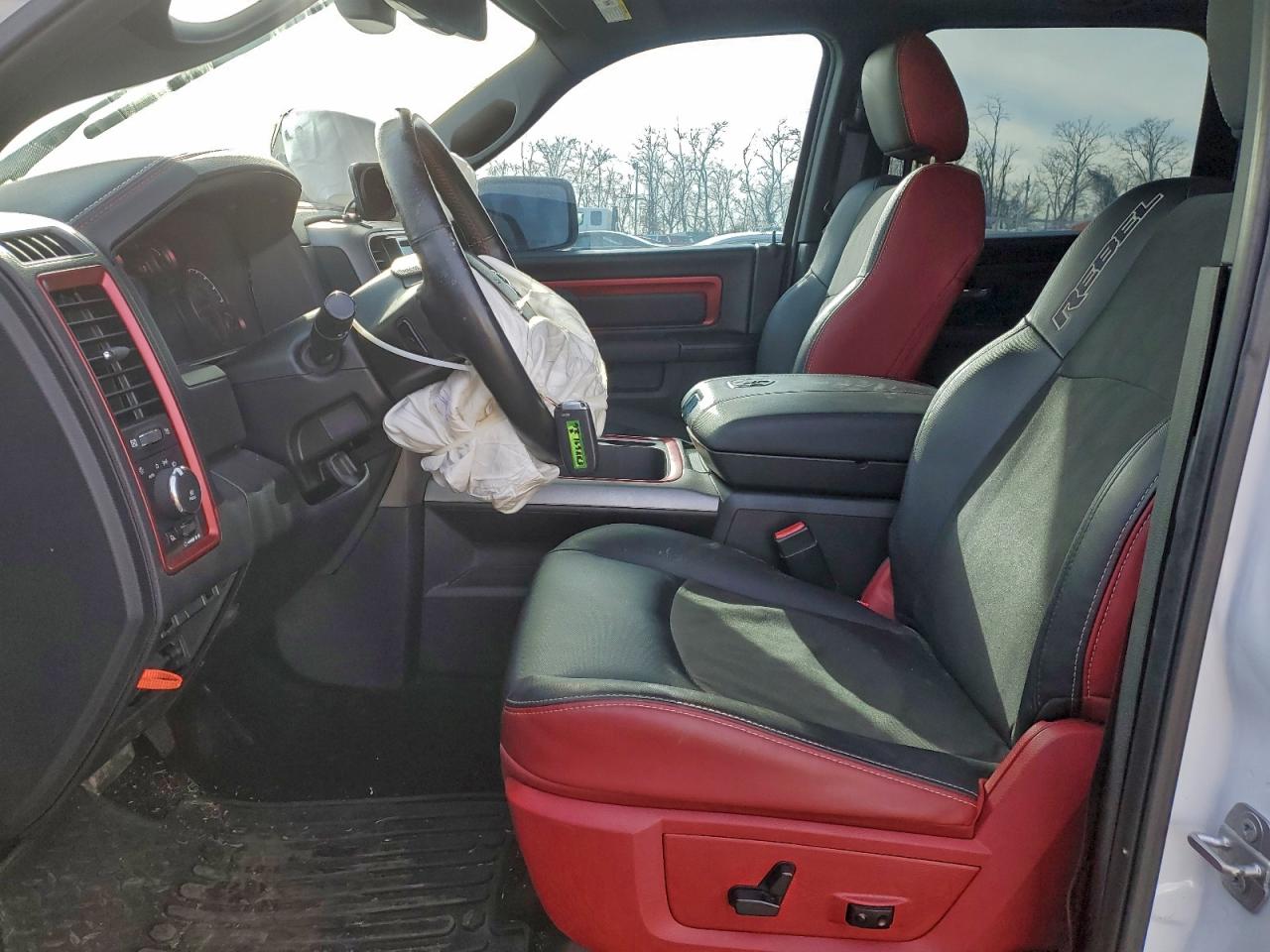 2017 RAM 1500 REBEL photo 7