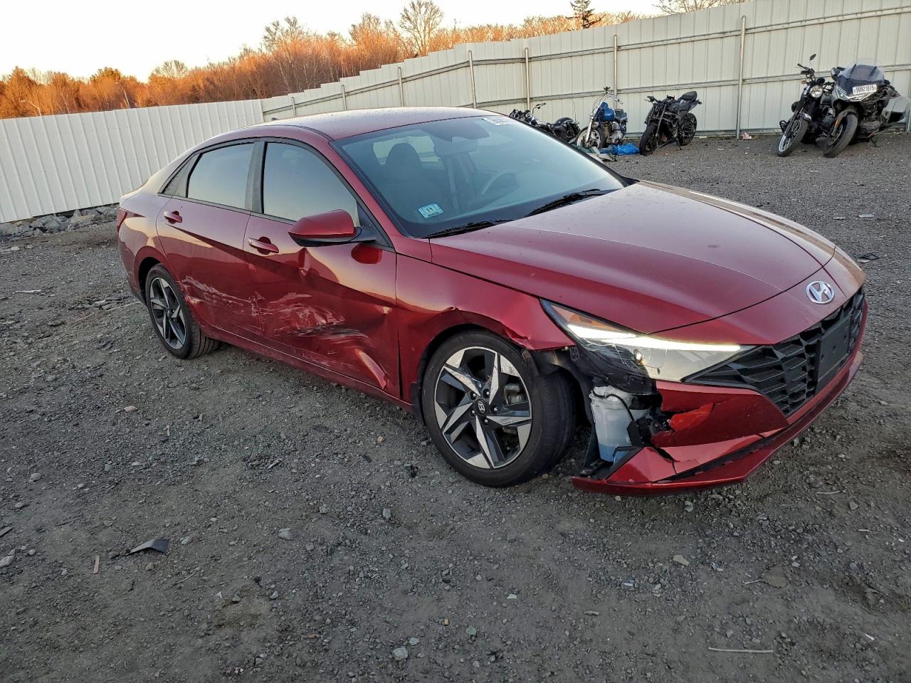 2023 HYUNDAI ELANTRA SEL photo 4