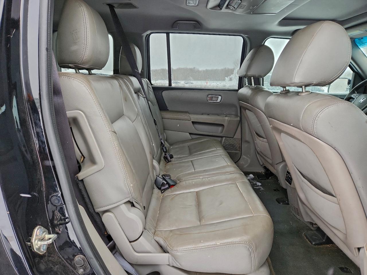 2015 HONDA PILOT SE photo 11