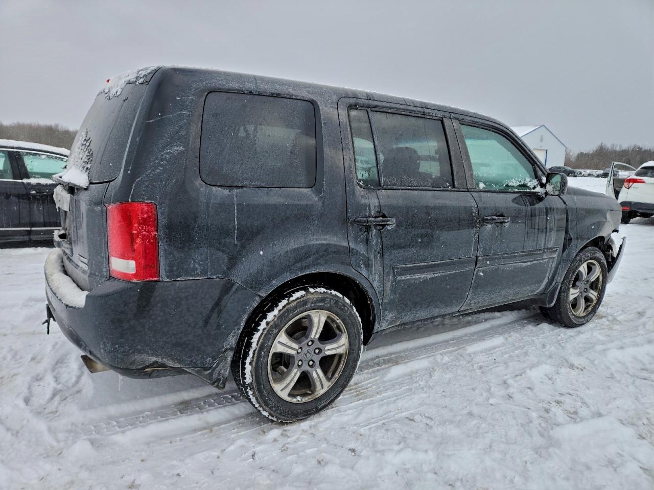 2015 HONDA PILOT SE photo 3