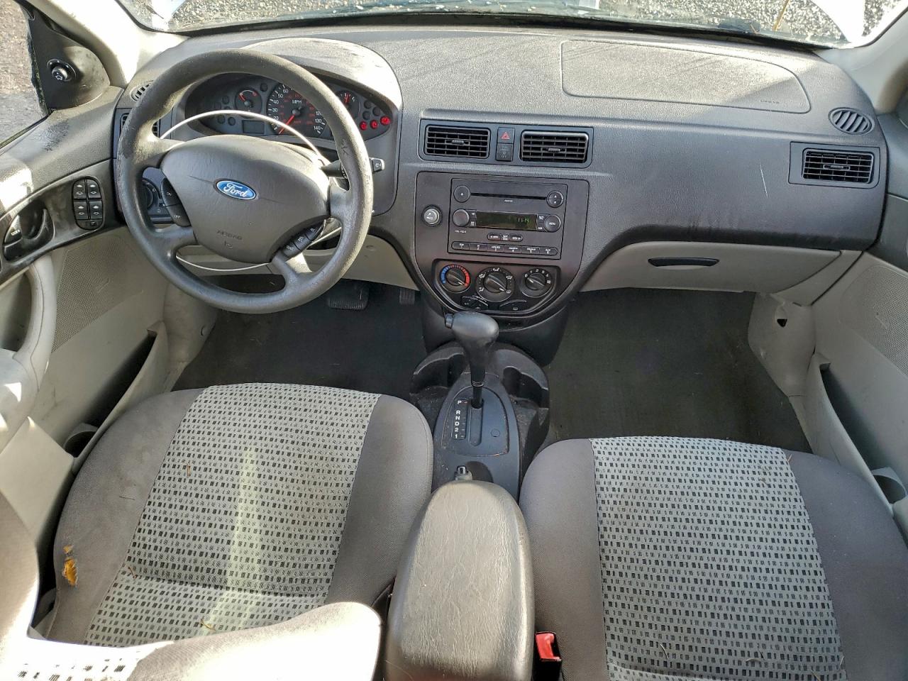 2007 FORD FOCUS ZX4 photo 8