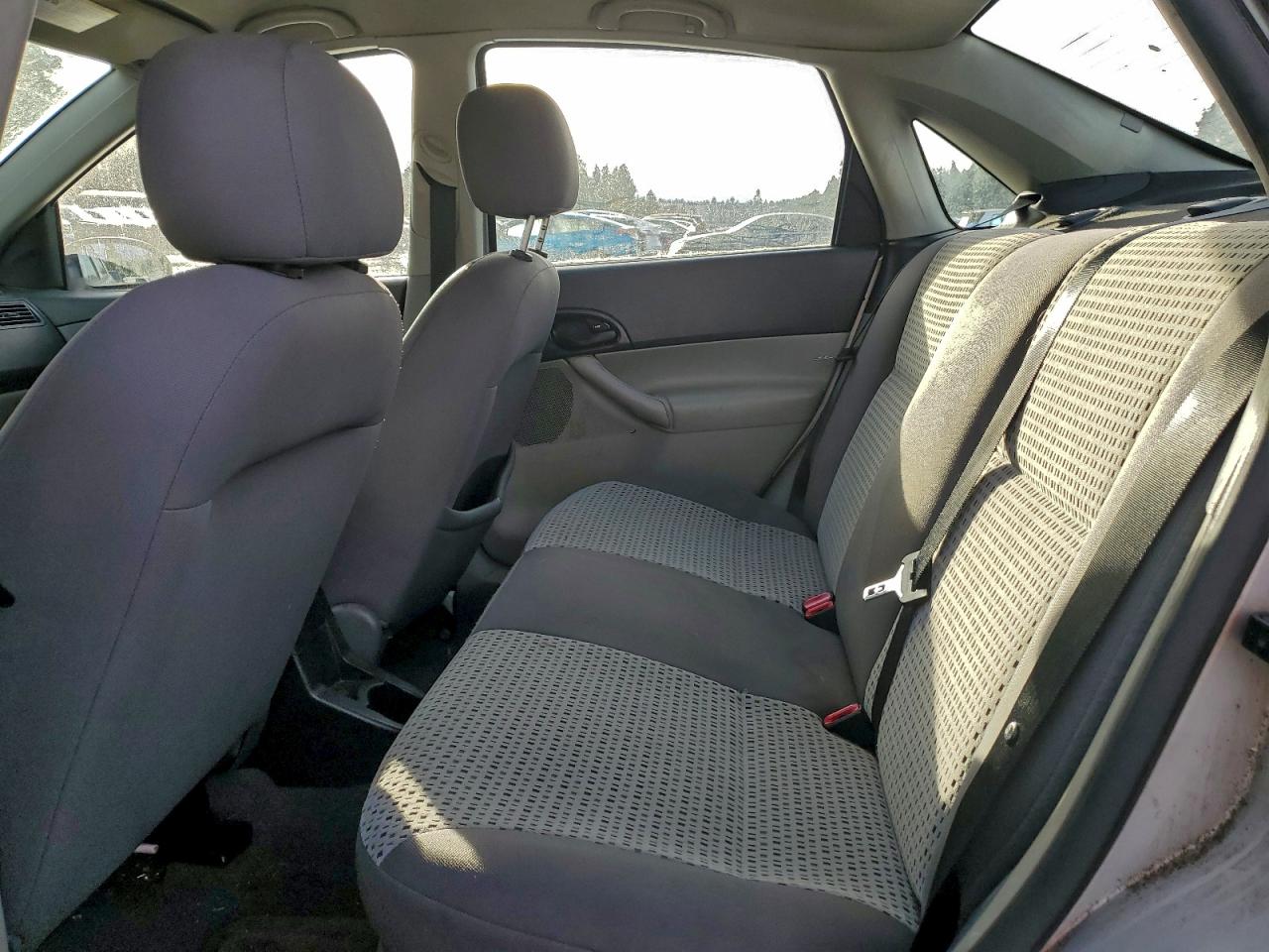 2007 FORD FOCUS ZX4 photo 10