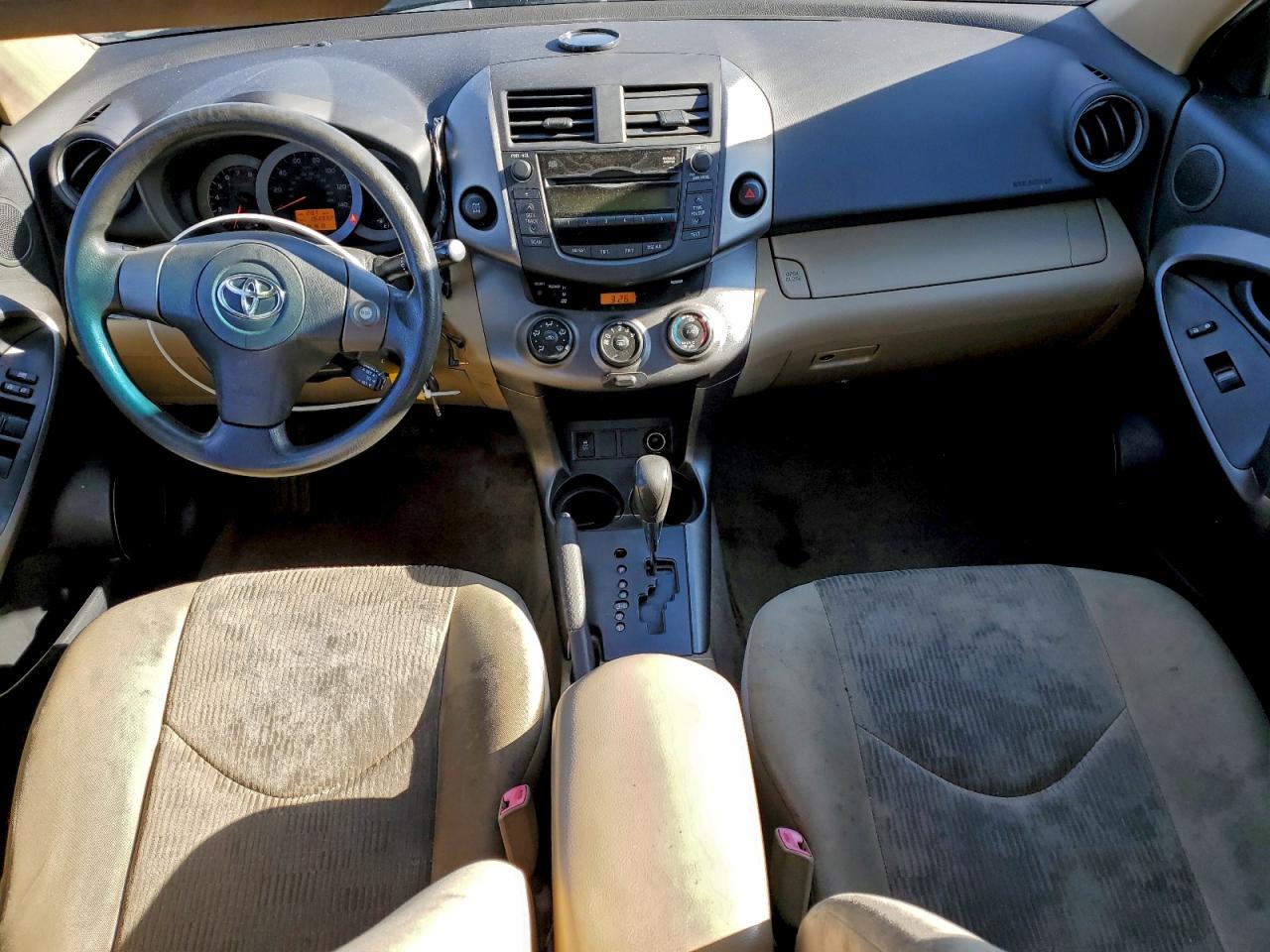 2010 TOYOTA RAV4 photo 8