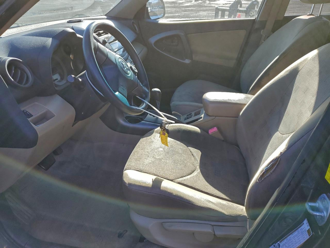 2010 TOYOTA RAV4 photo 7