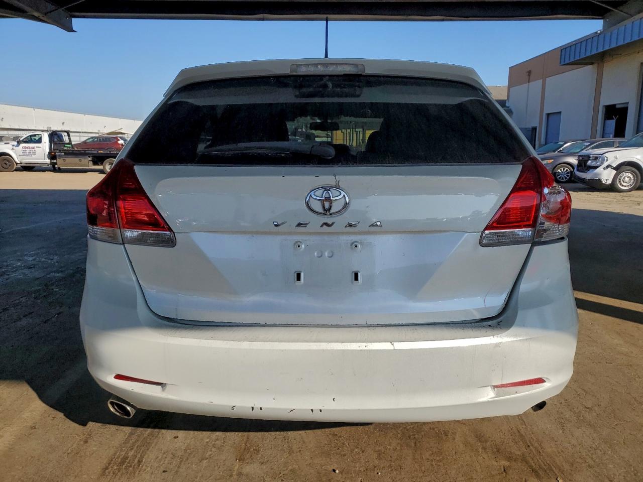 2011 TOYOTA VENZA photo 6