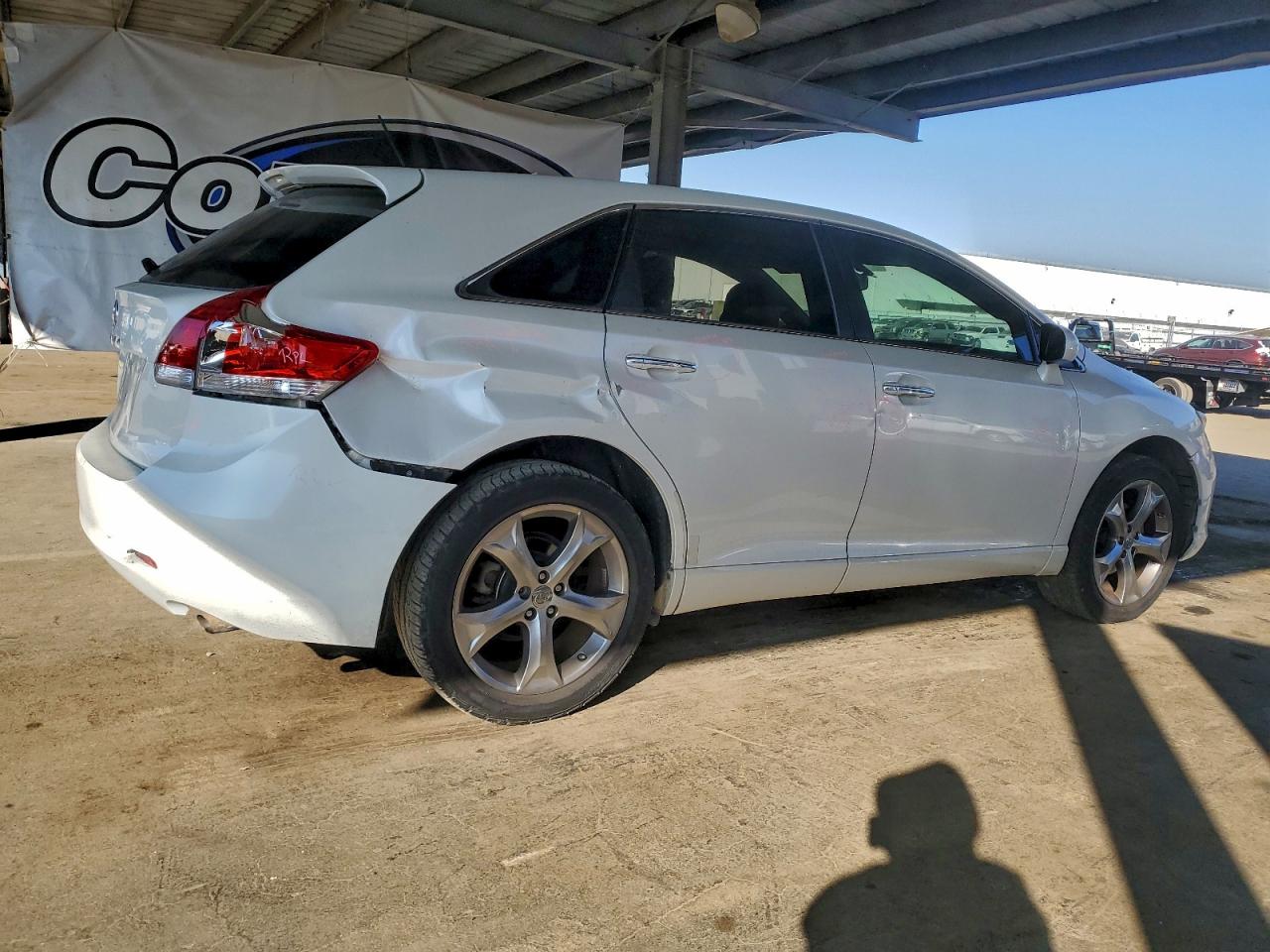 2011 TOYOTA VENZA photo 3