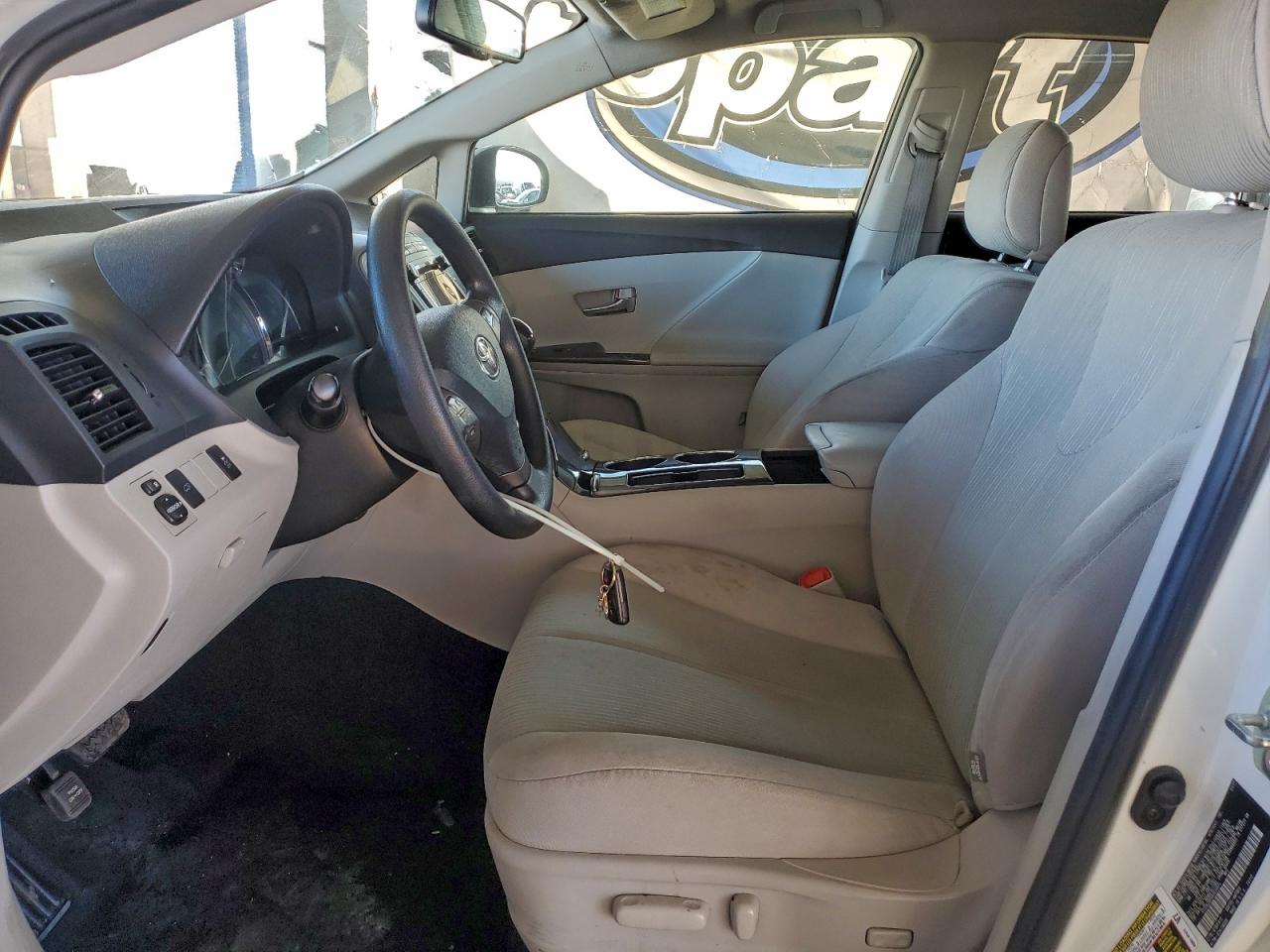 2011 TOYOTA VENZA photo 7