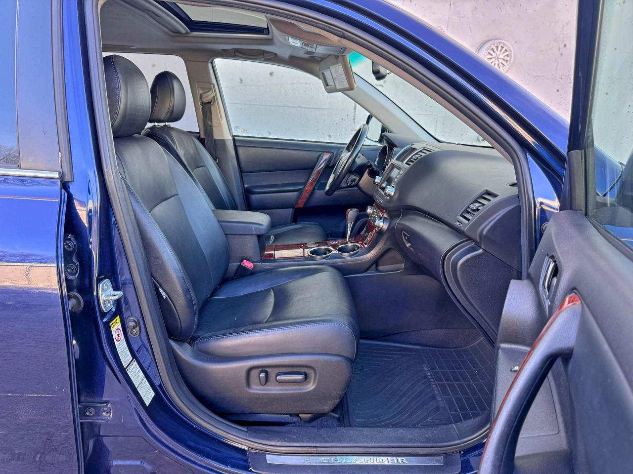 2012 TOYOTA HIGHLANDER LIMITED photo 5
