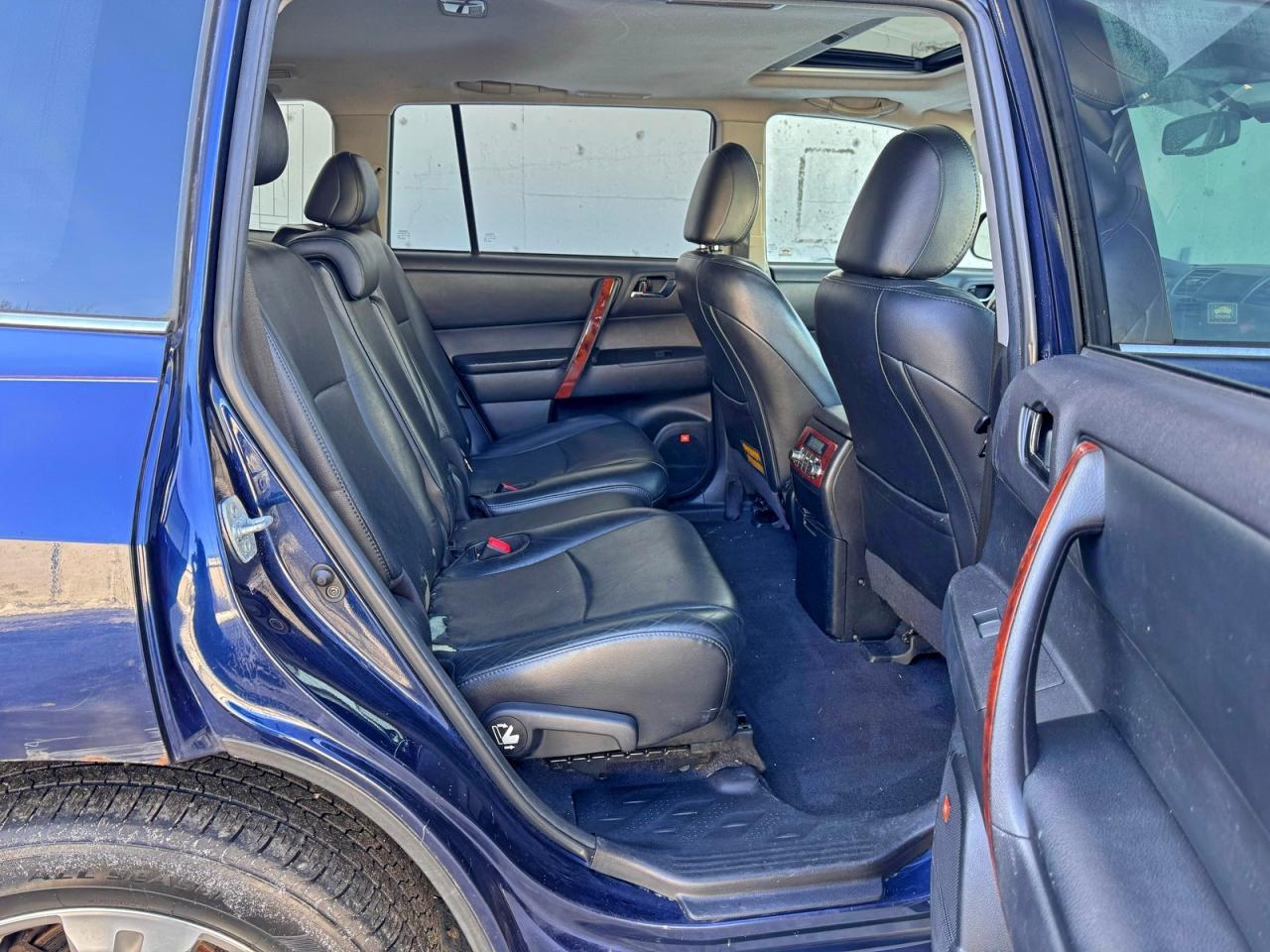 2012 TOYOTA HIGHLANDER LIMITED photo 6