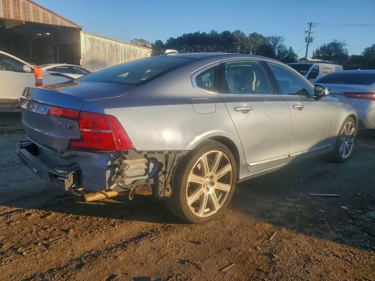 2017 VOLVO S90 T6 INSCRIPTION photo 3