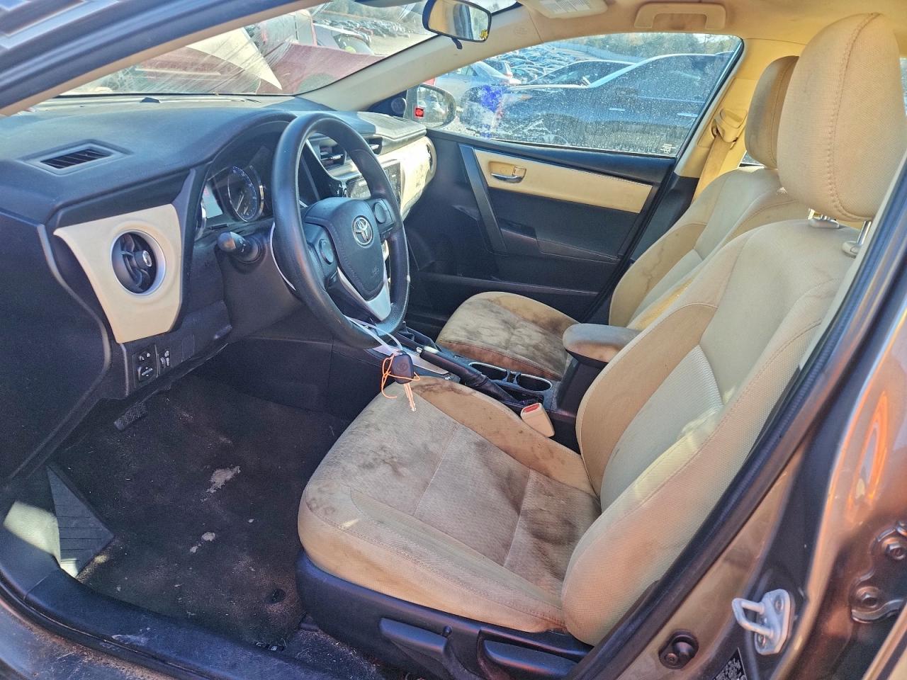 2017 TOYOTA COROLLA L photo 7