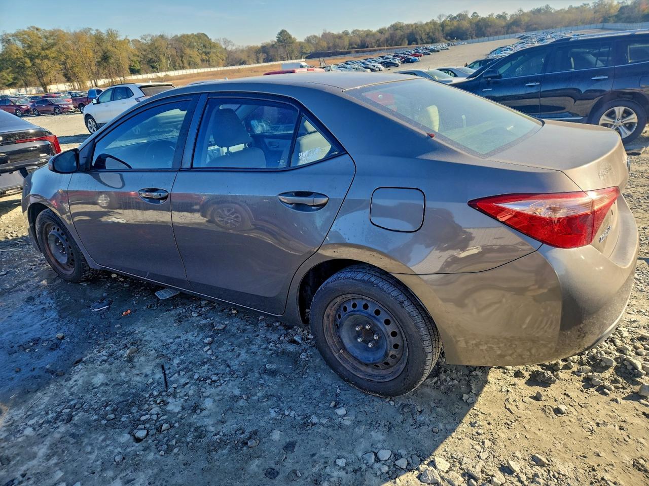 2017 TOYOTA COROLLA L photo 2