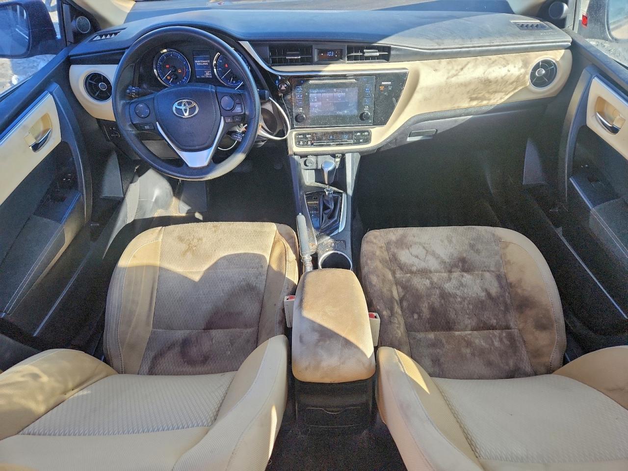 2017 TOYOTA COROLLA L photo 8