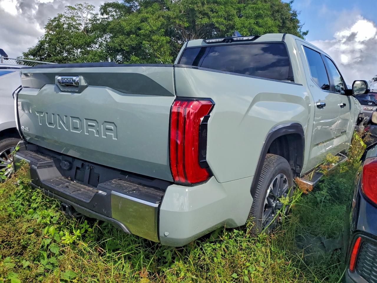 2024 TOYOTA TUNDRA CREWMAX LIMITED photo 3