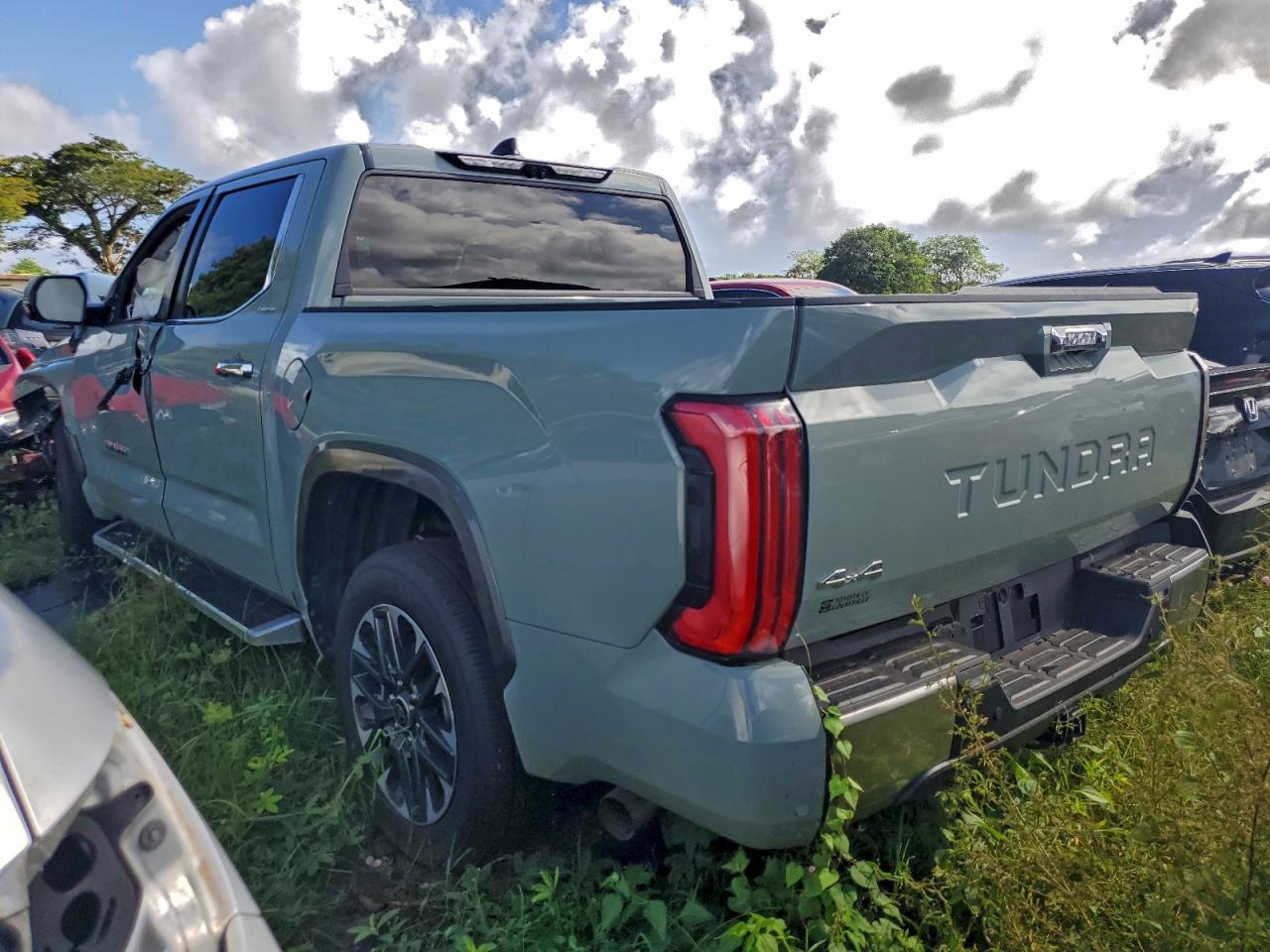 2024 TOYOTA TUNDRA CREWMAX LIMITED photo 2