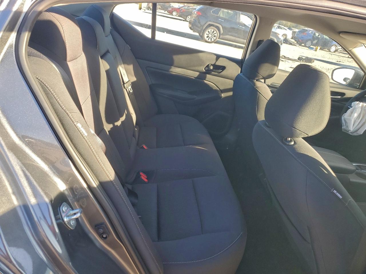 2025 NISSAN ALTIMA SV photo 10