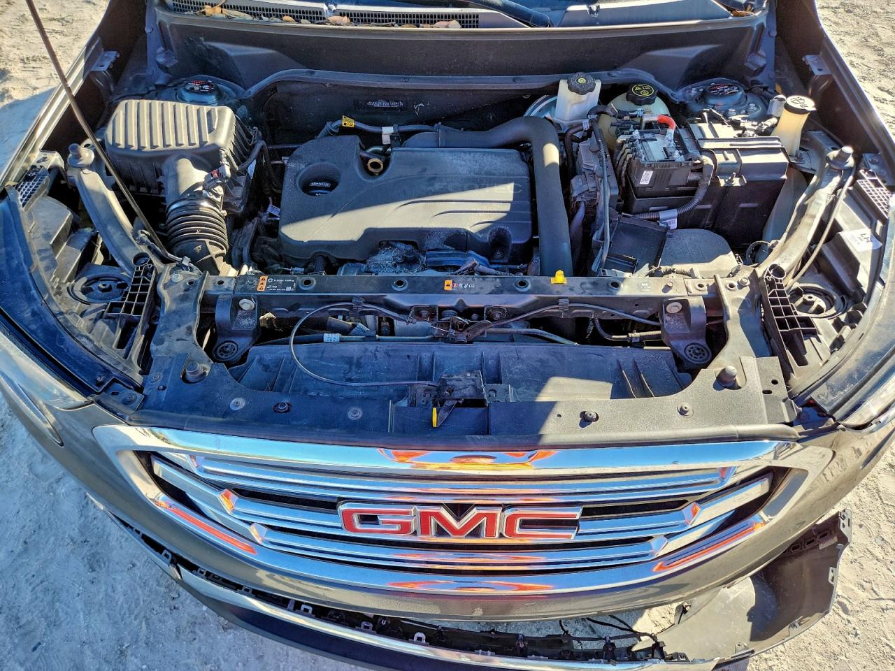 2019 GMC TERRAIN SLT photo 12