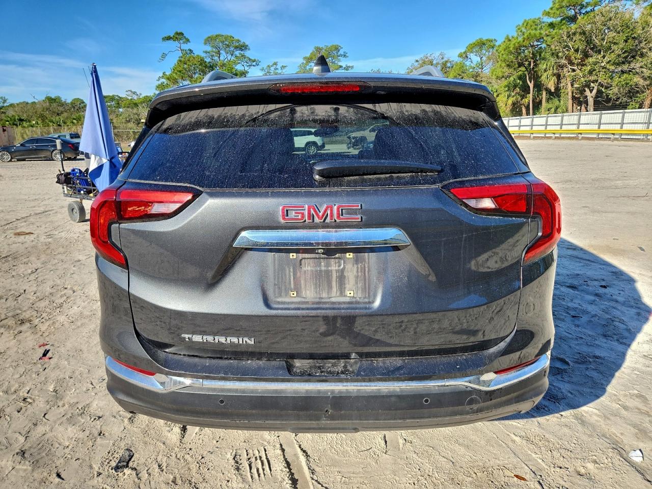 2019 GMC TERRAIN SLT photo 6