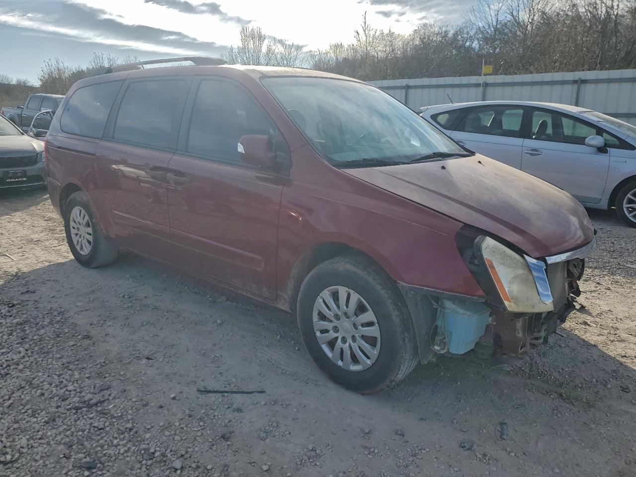 2011 KIA SEDONA LX photo 4